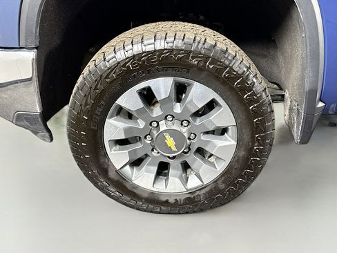 Used 2025 Chevrolet Silverado 2500 LT w/ All Star Edition image 37