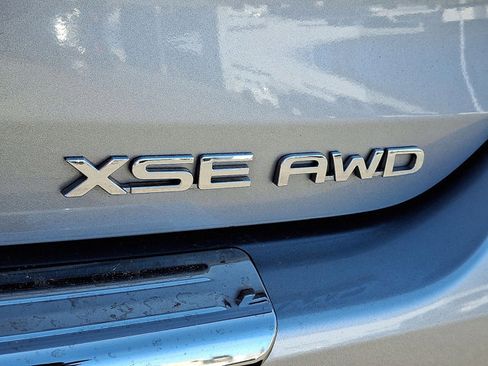 Used 2023 Toyota Highlander XSE image 25