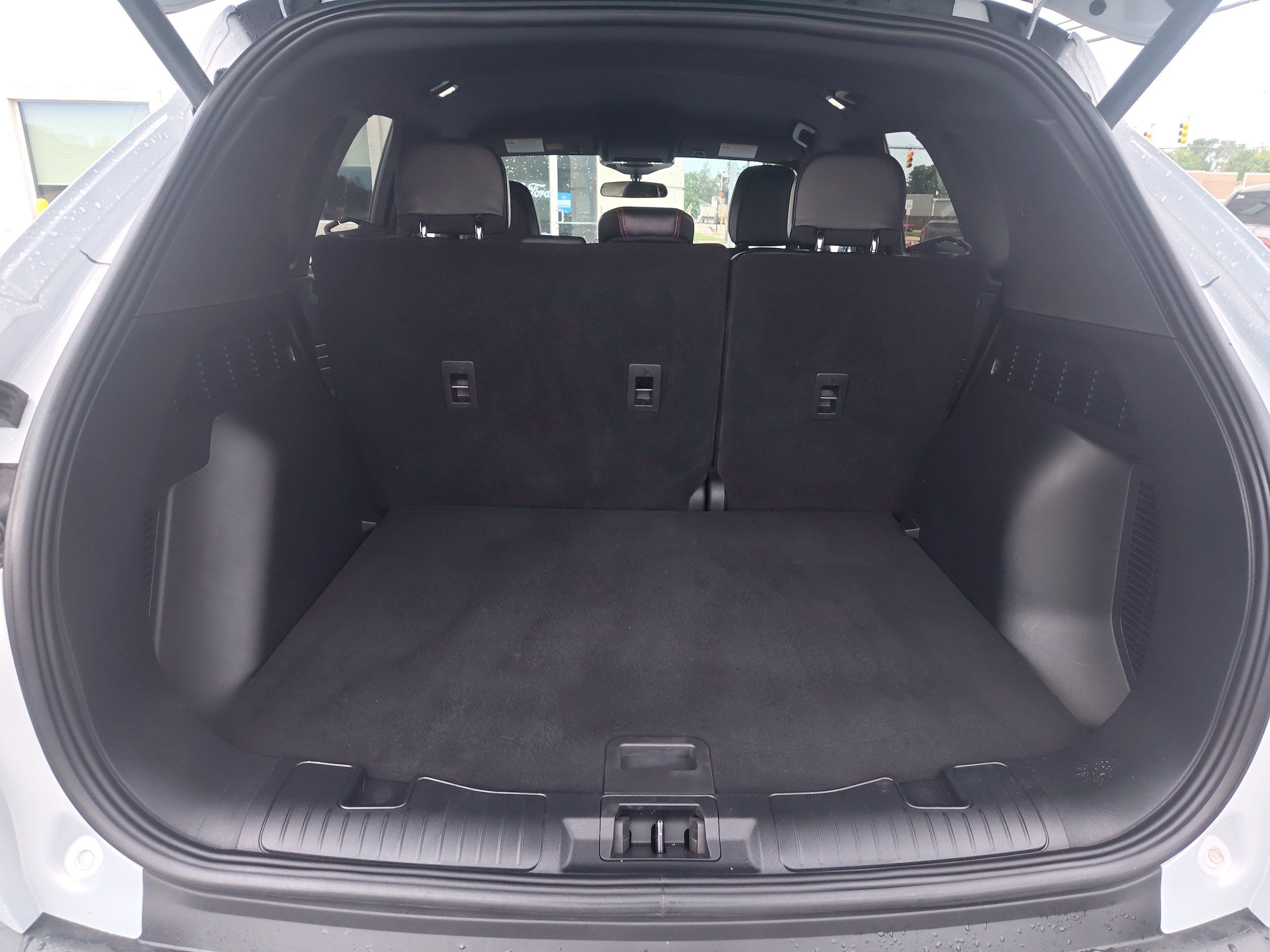 Used 2025 Ford Escape ST-Line w/ Tech Pack #1 AWD/4WD image 6