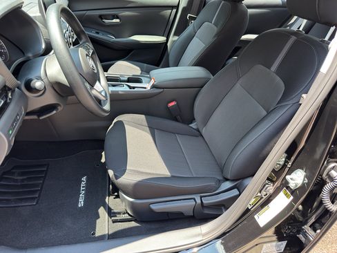 New 2025 Nissan Sentra SV w/ Lighting Package image 19