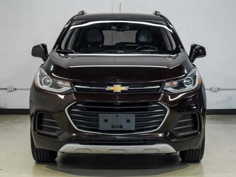 Used 2022 Chevrolet Trax LT w/ LT Convenience Package AWD/4WD image 7