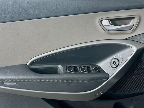 Used 2018 Hyundai Santa Fe Sport image 15