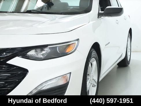Used 2020 Chevrolet Malibu LS FWD image 4