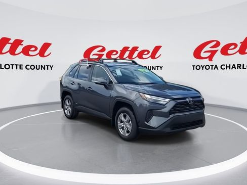 Used 2025 Toyota RAV4 XLE image 2
