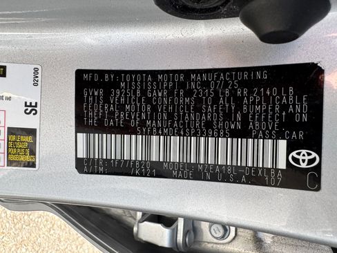 Used 2025 Toyota Corolla LE w/ LE Premium Package FWD image 20