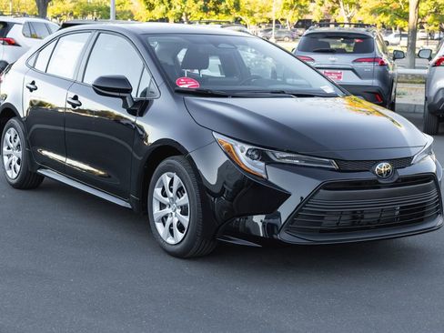 New 2026 Toyota Corolla LE image 3