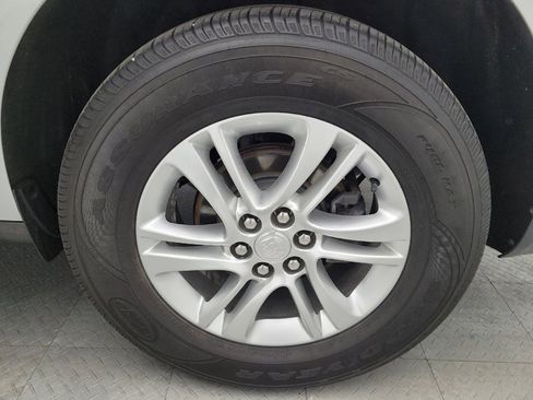 Used 2019 Buick Enclave Essence image 31