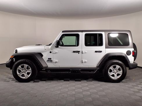 Used 2022 Jeep Wrangler Unlimited Sport AWD/4WD image 4