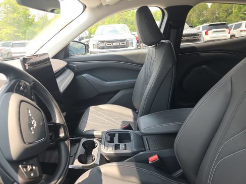 Used 2025 Ford Mustang Mach-E Select w/ Comfort Package Lite AWD/4WD image 3