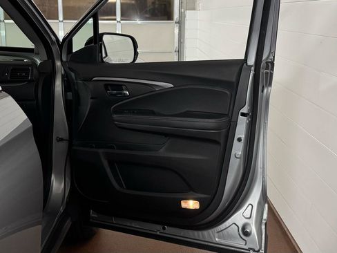 Used 2023 Honda Ridgeline RTL-E image 43