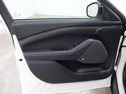 New 2025 Ford Mustang Mach-E Premium image 18