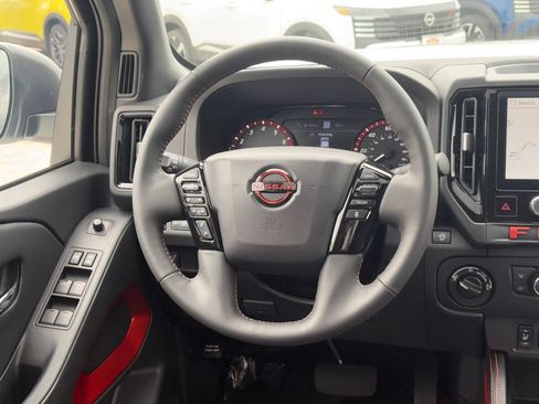 Certified 2025 Nissan Frontier PRO-4X w/ Pro Premium Package AWD/4WD image 25
