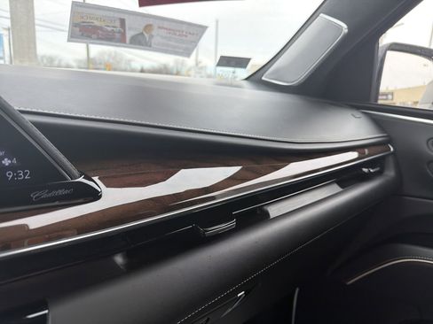 Certified 2023 Cadillac Escalade ESV Sport Platinum w/ LPO, ONYX Package image 20