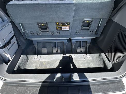 Used 2019 Toyota Sienna LE w/ Carpet Mat Package FWD image 25
