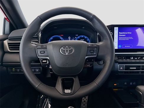 Used 2025 Toyota Camry XSE image 18