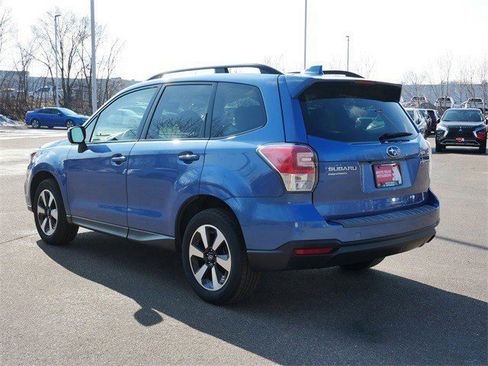 Used 2018 Subaru Forester 2.5i Premium w/ All-Weather Package image 5