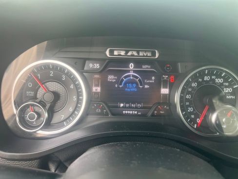 Used 2021 RAM 1500 Big Horn image 14