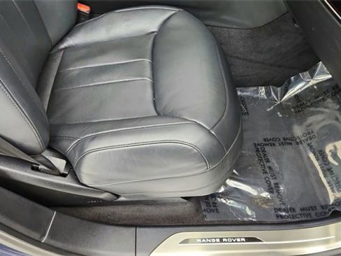 Used 2025 Land Rover Range Rover Sport Dynamic SE image 22