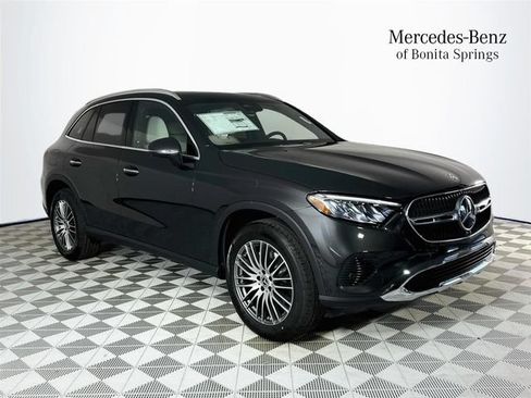 Used 2026 Mercedes-Benz GLC 300 image 1