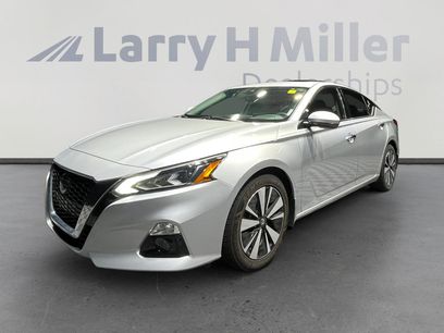 Used 2019 Nissan Altima 2.5 SV