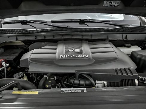 Used 2021 Nissan Titan PRO-4X w/ Pro-4x Convenience Package image 15