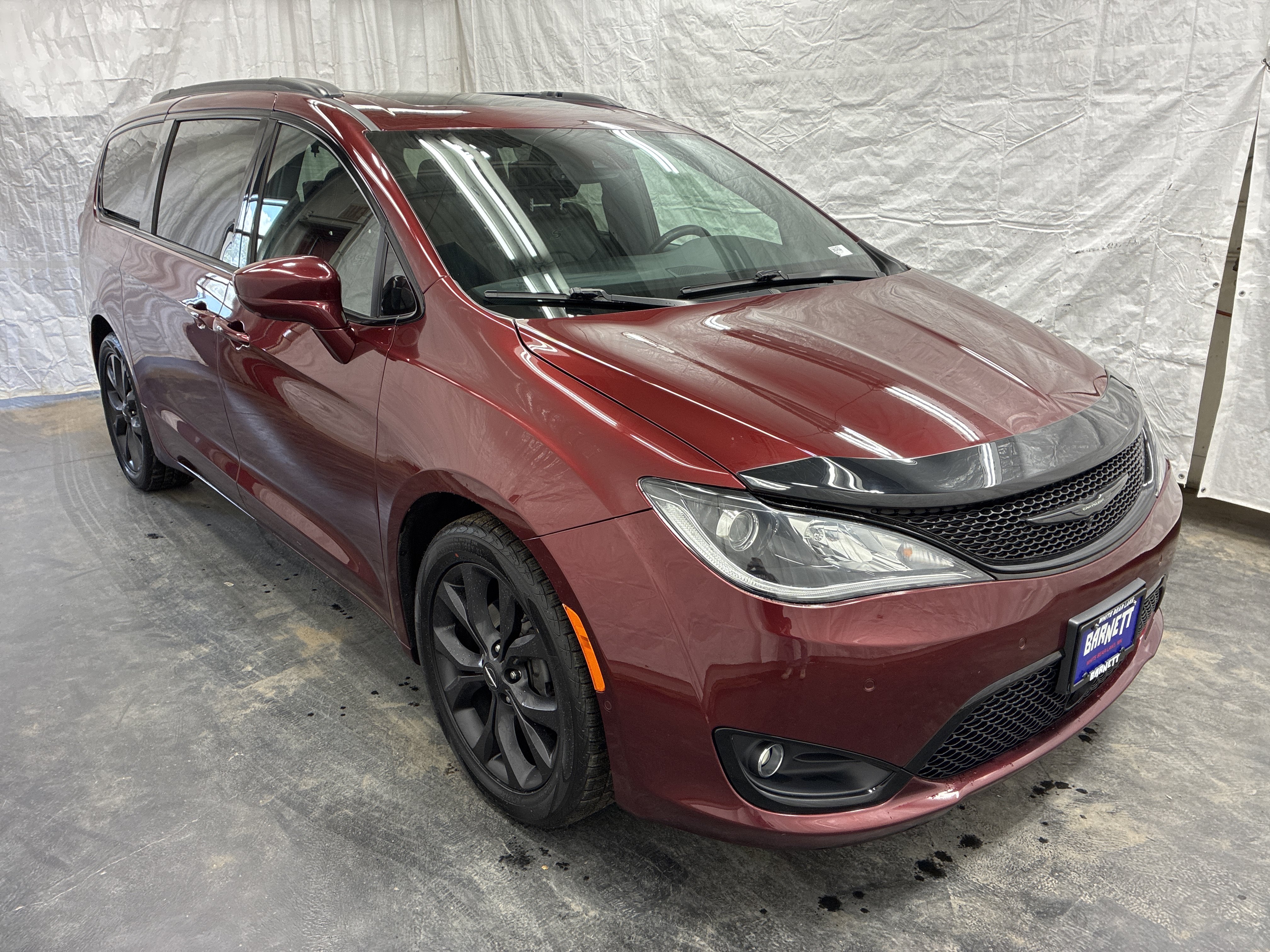 Used 2020 Chrysler Pacifica Touring-L Plus w/ Advanced Safetytec Group FWD image 5