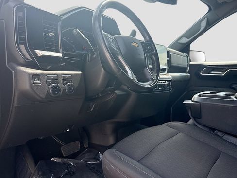 Used 2022 Chevrolet Silverado 1500 LT AWD/4WD image 10