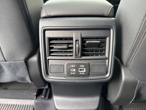 Used 2026 Subaru Outback Premium AWD/4WD image 27