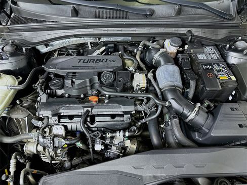 Used 2021 Kia K5 LXS image 9