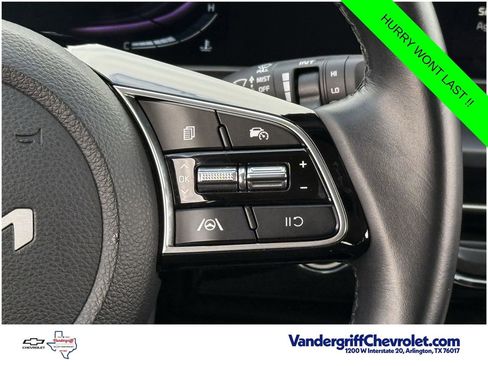 Used 2025 Kia Seltos S FWD image 14
