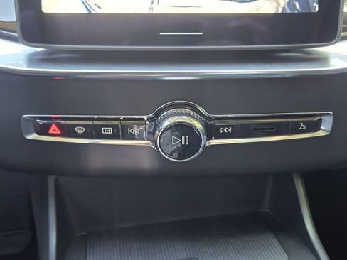 New 2025 Volvo XC90 T8 Plus w/ Protection Package Premier image 26