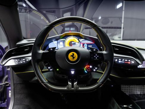 Used 2022 Ferrari SF90 Stradale image 6