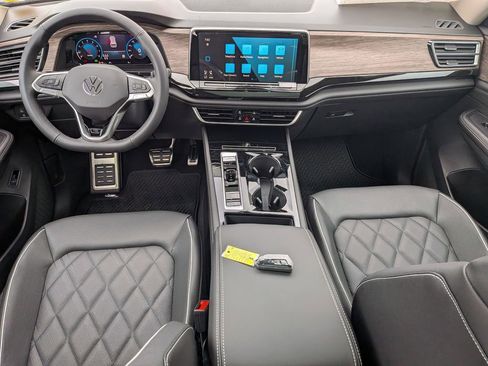 New 2026 Volkswagen Atlas SEL Premium R-Line AWD/4WD image 17