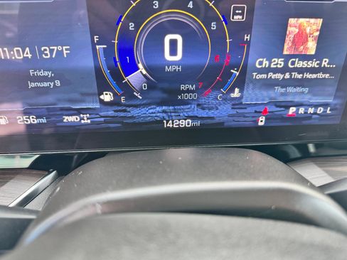 Used 2025 Chevrolet Tahoe Premier image 43