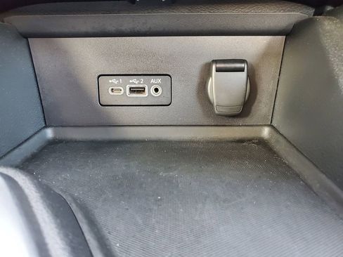 Used 2023 Nissan Sentra SR w/ SR Premium Package image 33