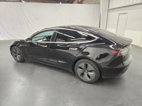 Used 2018 Tesla Model 3 Long Range RWD image 3