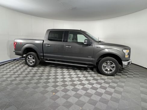 Used 2016 Ford F150 XLT w/ Equipment Group 302A Luxury AWD/4WD image 6