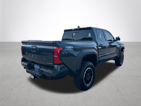 Used 2025 Toyota Tacoma TRD Off-Road w/ TRD Off Road Upgrade Package AWD/4WD image 7