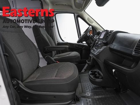 Used 2025 RAM ProMaster 2500 w/ Convenience Group FWD image 22