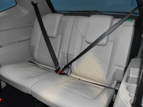 New 2026 Volkswagen Atlas SE image 17