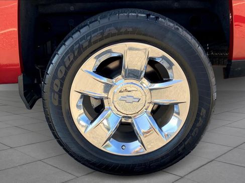 Used 2018 Chevrolet Silverado 1500 LTZ w/ Sport Package AWD/4WD image 11