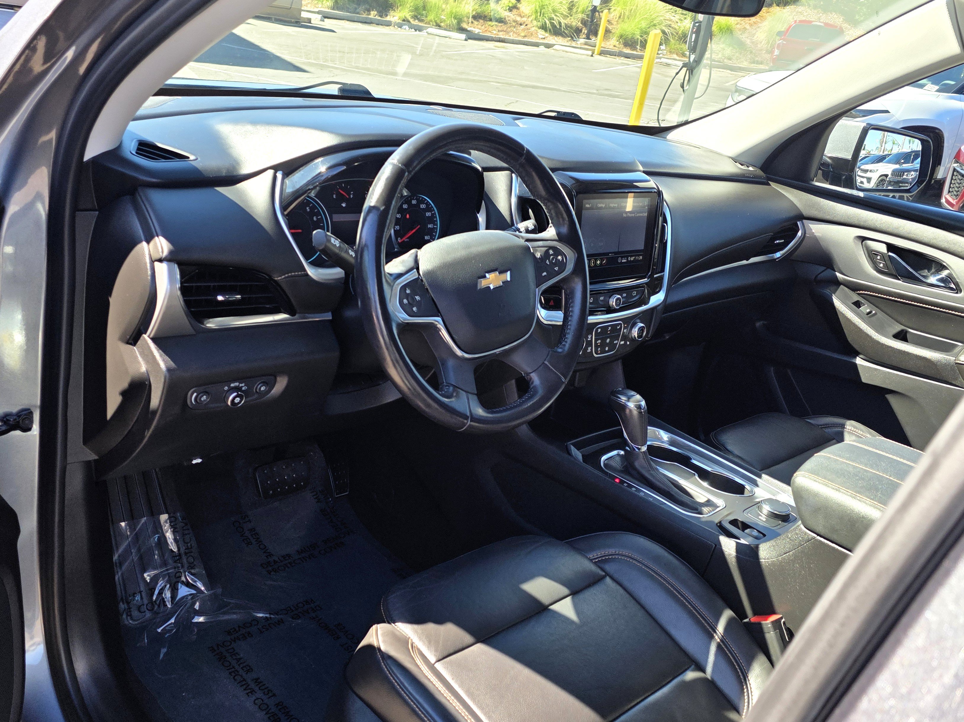 Used 2020 Chevrolet Traverse LT w/ LPO, Floor Liner Package FWD image 10