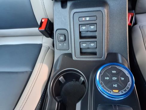 Used 2024 Ford Bronco Wildtrak image 17