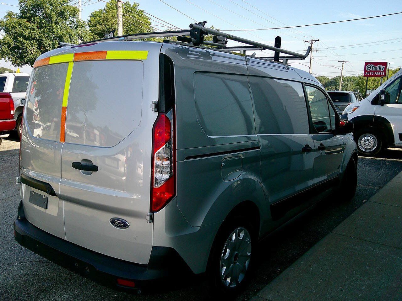 Used 2021 Ford Transit Connect XLT FWD image 5