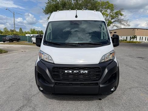 Used 2025 RAM ProMaster 2500 w/ Convenience Group image 8