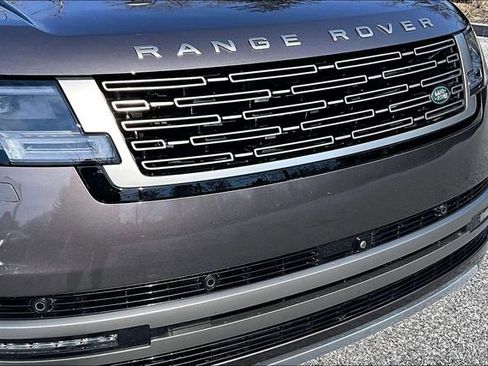 Used 2024 Land Rover Range Rover Long Wheelbase SE image 37