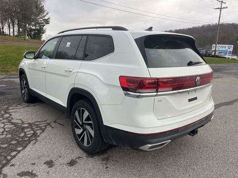 Used 2025 Volkswagen Atlas SE image 8