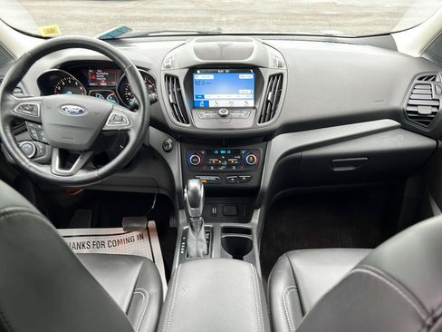 Used 2019 Ford Escape SEL AWD/4WD image 2