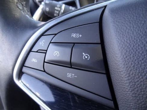 Used 2023 Cadillac XT5 Premium Luxury image 18