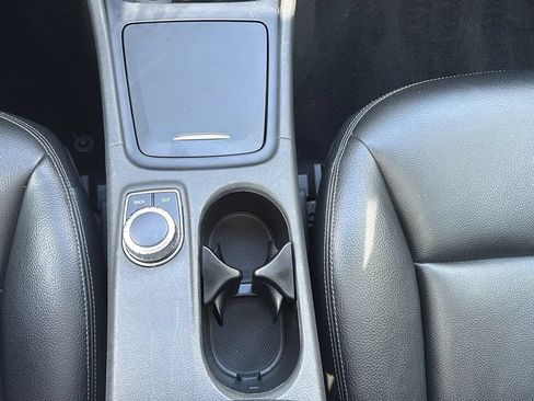 Used 2015 Mercedes-Benz GLA 250 4MATIC image 13